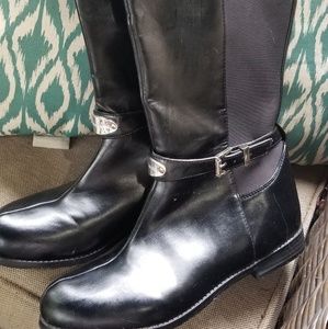 Micheal Kors Boots